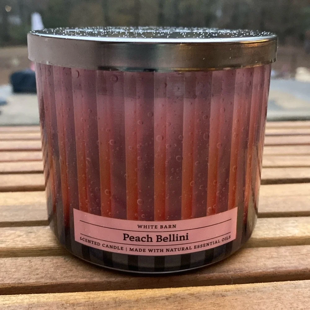 Bath & Body Works White Barn Peach Bellini 3 Wick Candle